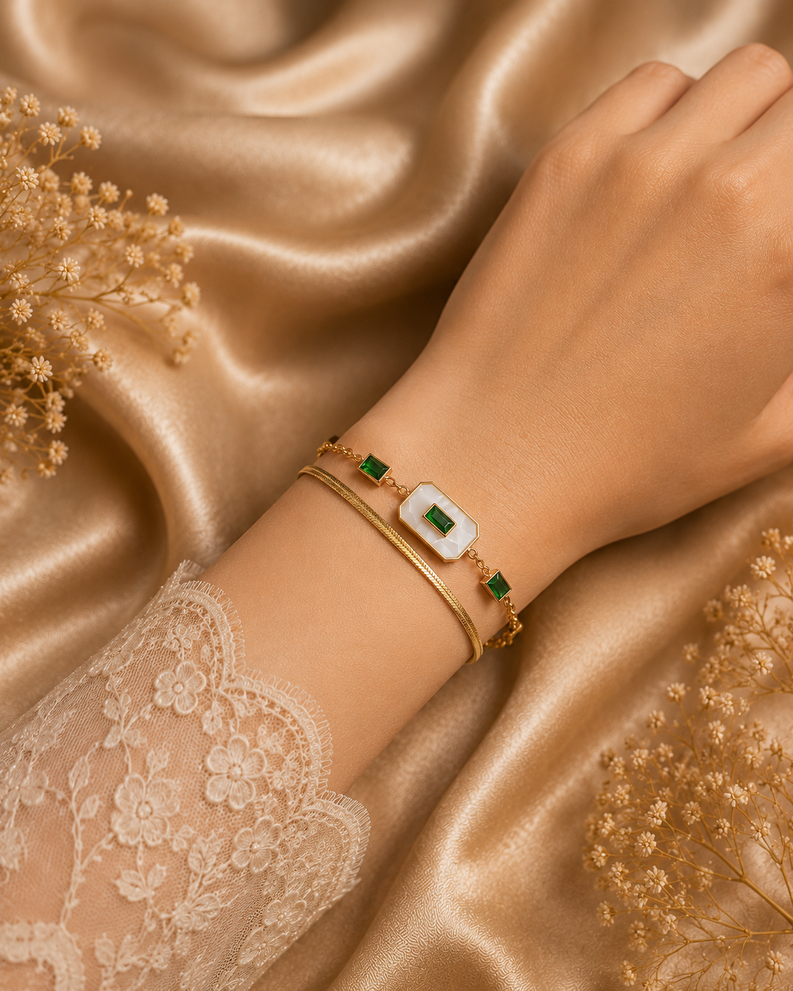 SIGNATURE EMERALD GRACE LINK BRACELET