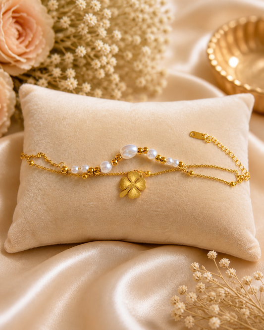 GOLDEN CLOVER PEARL BRACELET